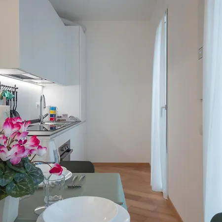 Appartamento Palazzo Crovato - Design E Comfort Nel Cuore Di Milano
